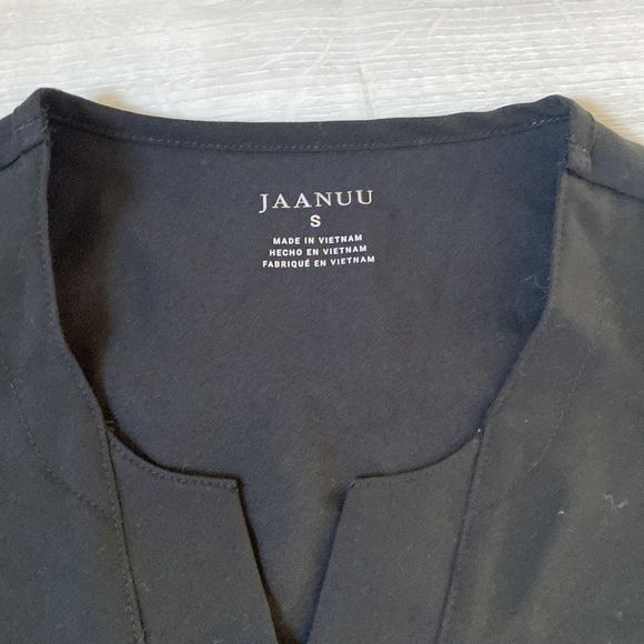Jaanuu Black Fitted Short Sleeve Tee - Picture 8 of 9